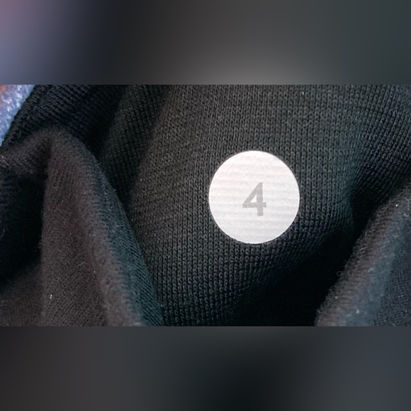 Lululemon Excellent crop leggings capri 
Luon Milky Way Size 4 - Picture 6 of 6